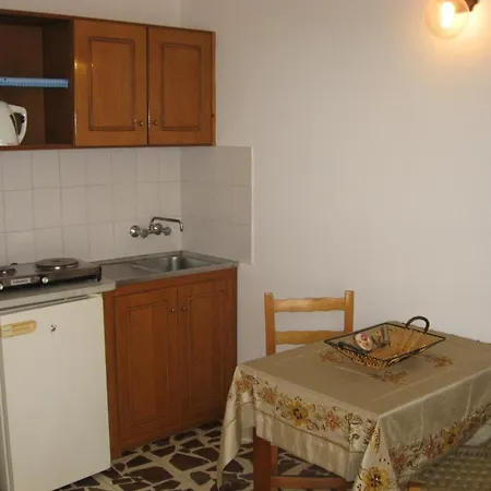 Vasilis Apartment *